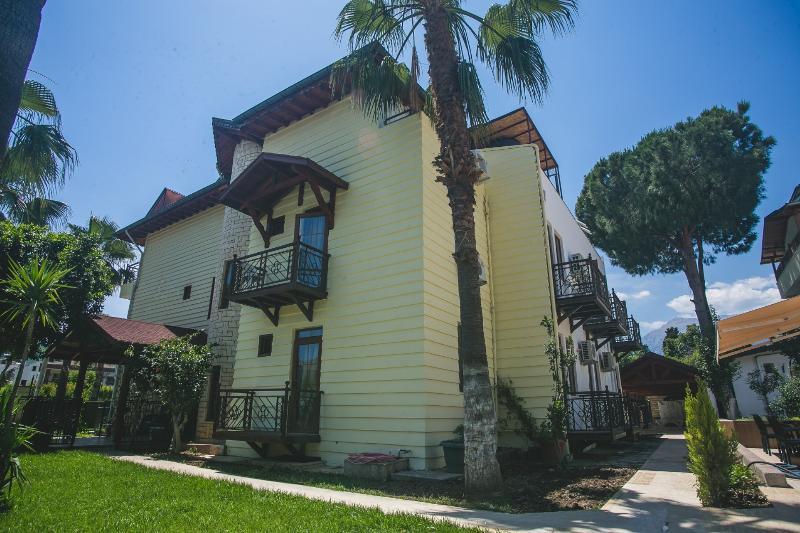 Dinara Garden Kemer Exterior photo